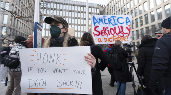 Layoffs unlikely to reduce national deficit