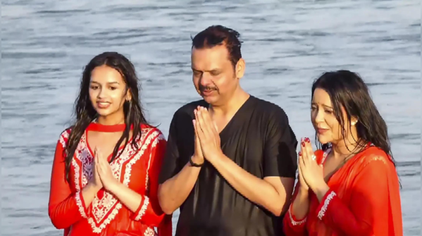 Maharashtra CM Devendra Fadnavis takes a dip