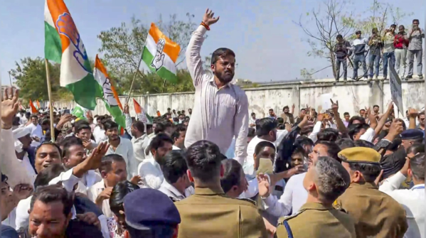 Leader of opposition joins protest