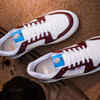 Doc Sneakers