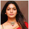 Article image for: Pooja Sawant's <i class="tbold">gorgeous looks</i>
