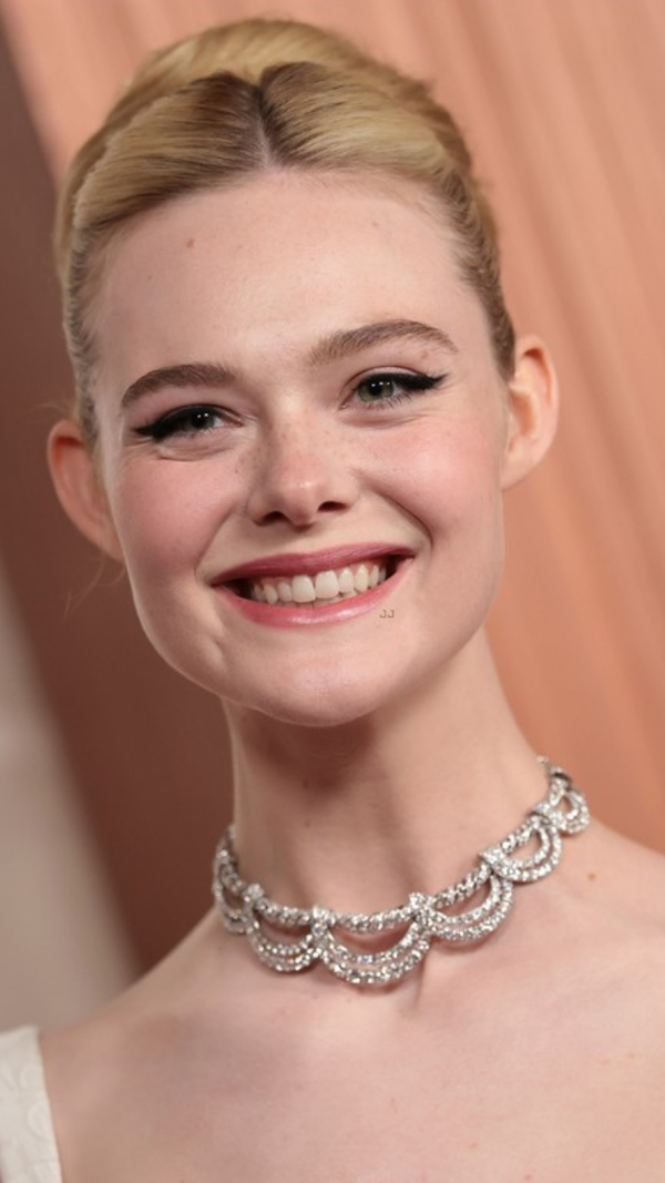 Elle Fanning Stills
