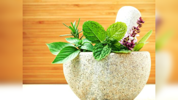 Natural remedies for arthritis: 8 herbs to help soothe joint pain