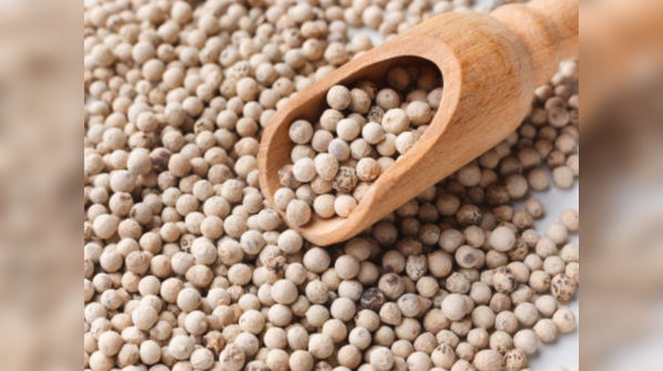 6 surprising reasons to add white pepper to your diet