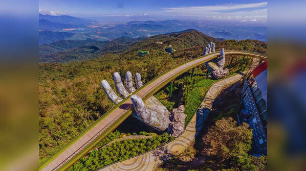 World’s 5 most visually stunning and unique bridges