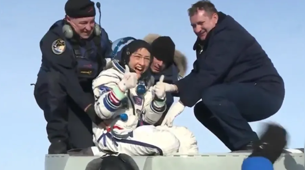 Christina Koch: Longest female mission