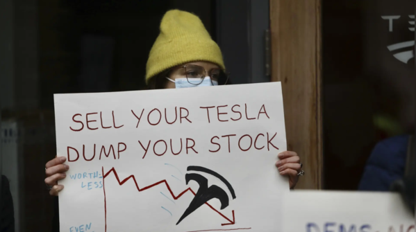 White House backs Tesla CEO