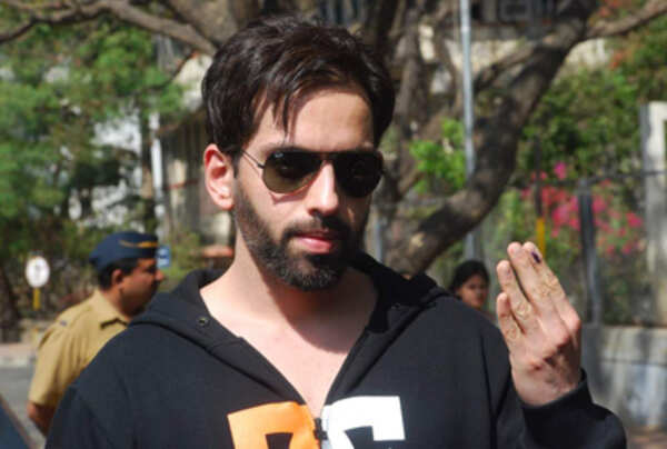 Luv Sinha Pictures