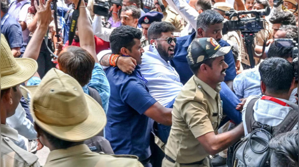 Police ensure peaceful shutdown