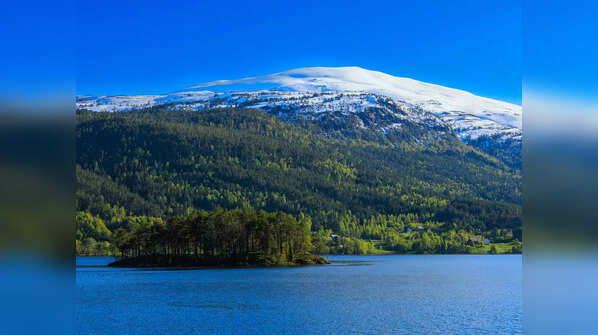 Hornindalsvatnet, Norway