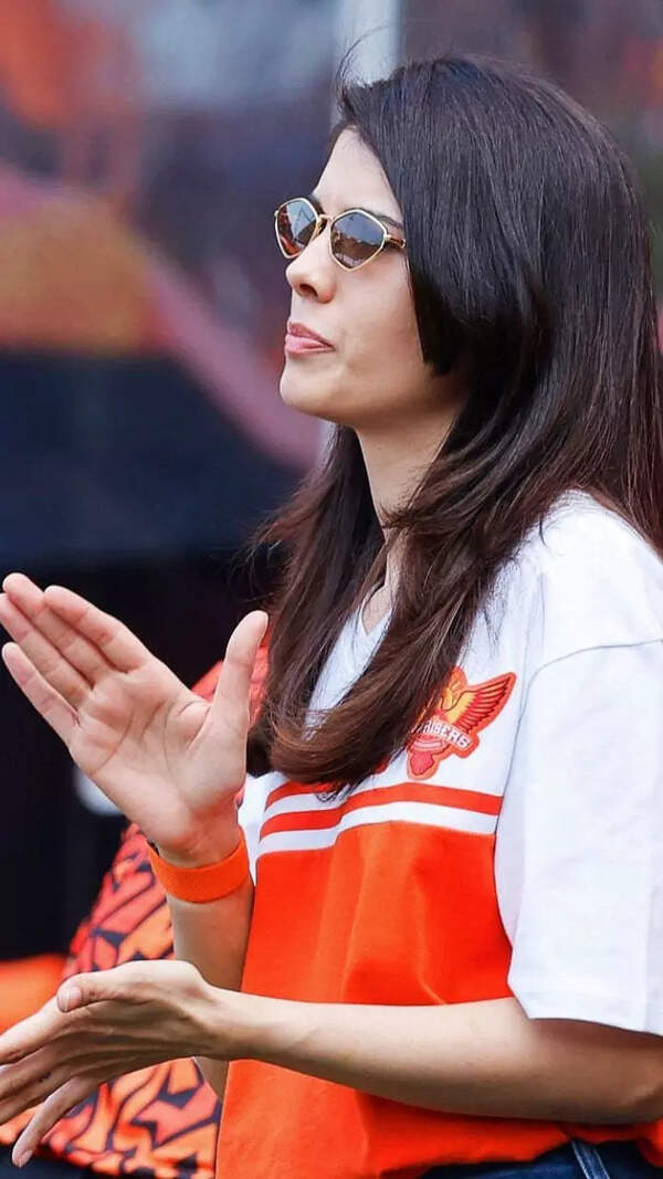 Maran Stills