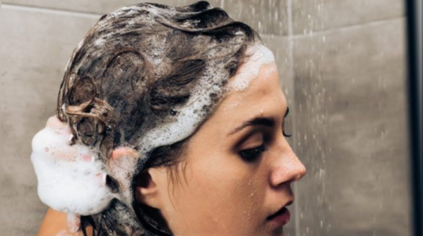 Apple cider vinegar as a pre-shampoo treatment