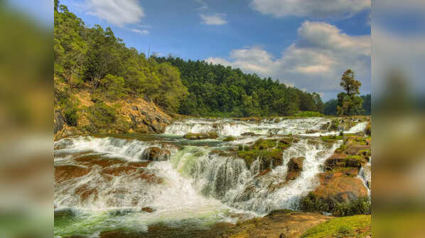 Enjoy a picnic at Pykara Falls