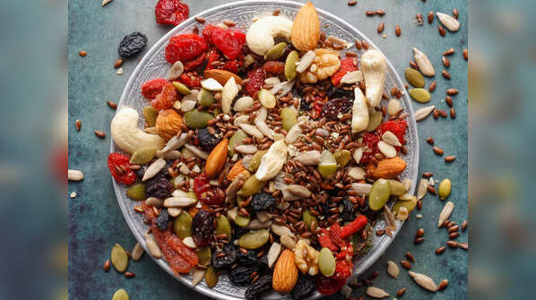 Nutritional values of seeds and nuts
