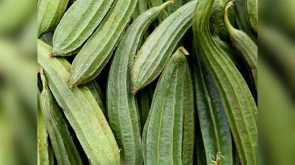 10 benefits of eating ridge gourd in summers