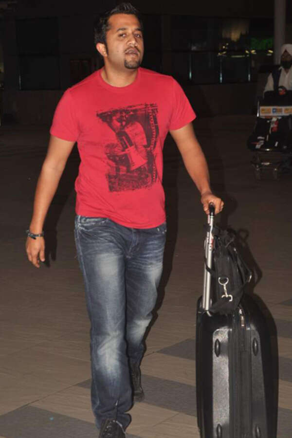 Omi Vaidya Images