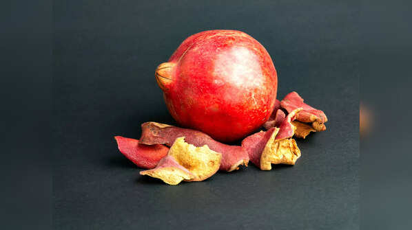 Nutritional value of 1 pomegranate