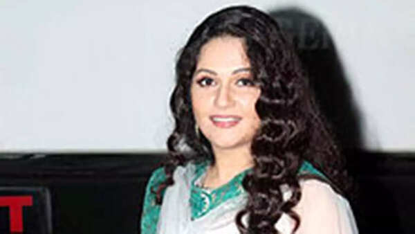 Gracy Singh Wallpapers