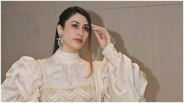 Warina Hussain Photos