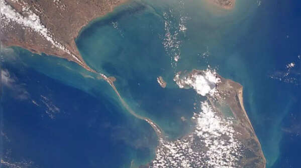 Floating stones, or constructed by 'Vanar Sena'? 5 mind-blowing stories about Ram-Setu