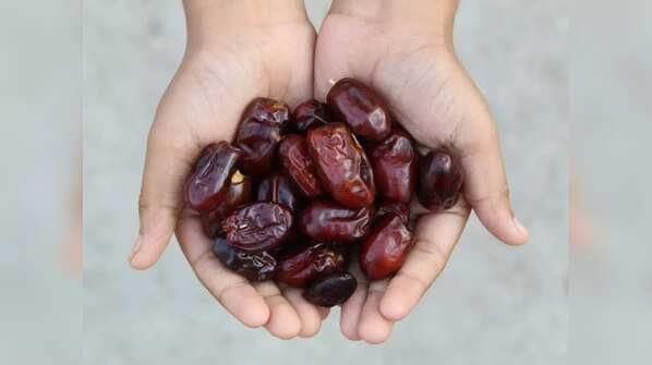 2-3 dates daily