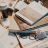 8 easy steps to declutter your desk