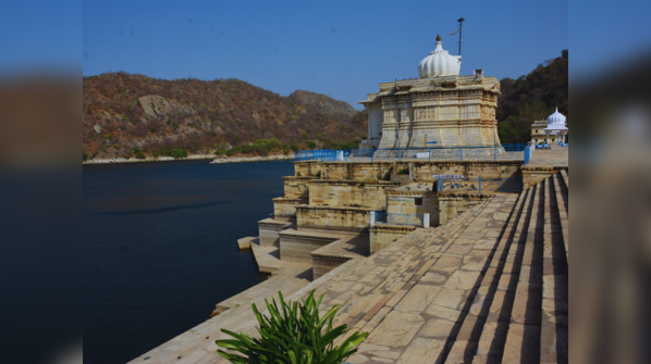 Jaisamand Lake