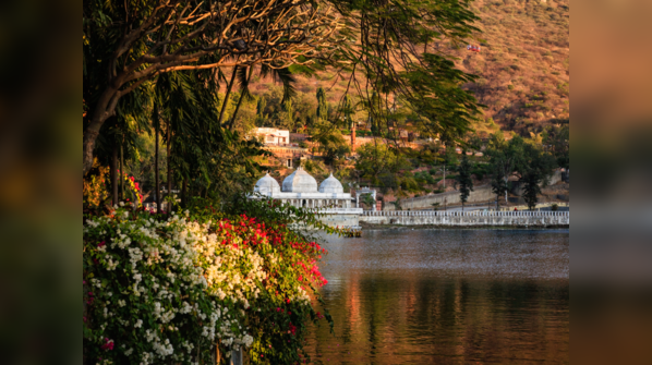 Dudh Talai Lake