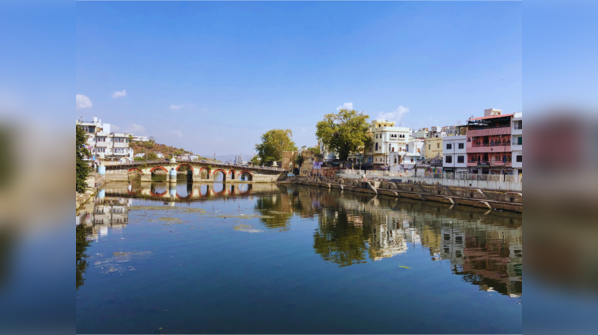 Swaroop sagar lake