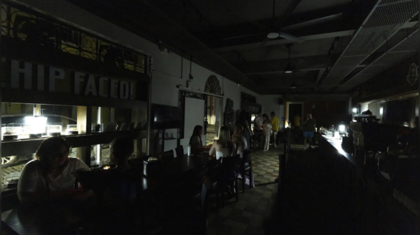 Dark dining hours