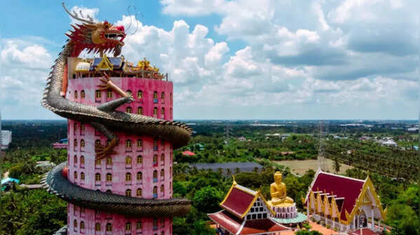 Wat Samphran Temple – Khlong Mai, Thailand