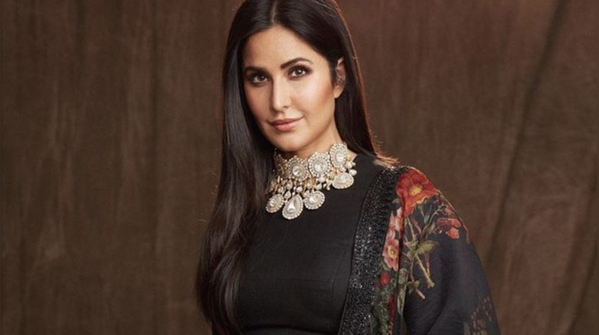 Katrina Kaif: Oatmeal and honey face mask