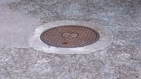 Sweden – Avoid spiders and “A” manhole covers