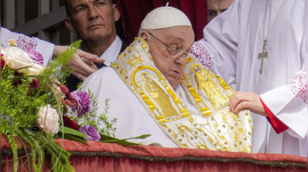 <strong>Becomes Archbishop of Buenos Aires (1998)</strong>