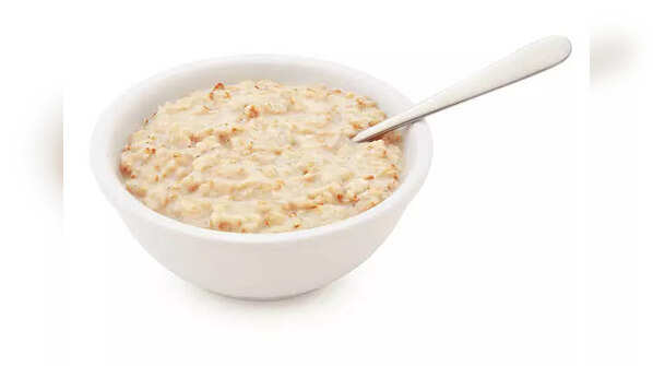 Oatmeal and milk soothing mask