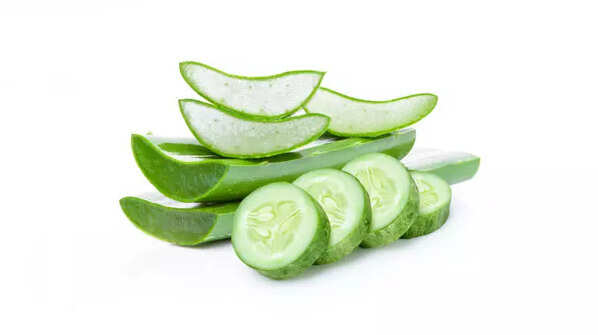 Aloe vera and cucumber cooling mask