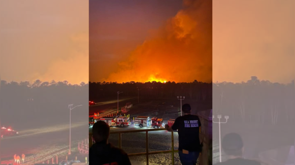 New Jersey Wildfire: Wall of fire triggers power outage