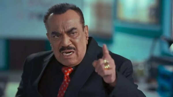 Shivaji Satam Images