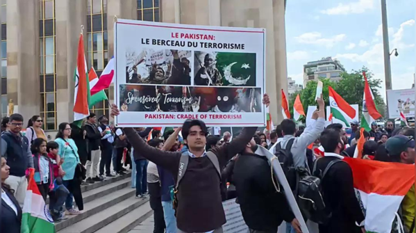Protests in Paris
