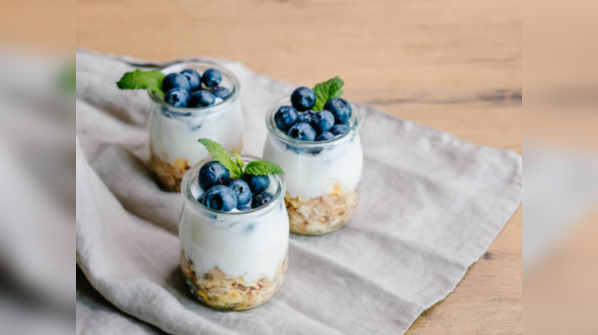 Yogurt berry cups