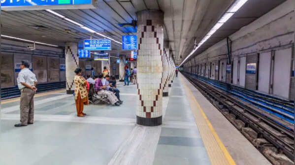 Rabindra Sarobar Metro Station, Kolkata
