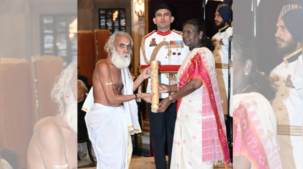 Vedic scholar Ganeshwar Shastri Dravid conferred Padma Shri