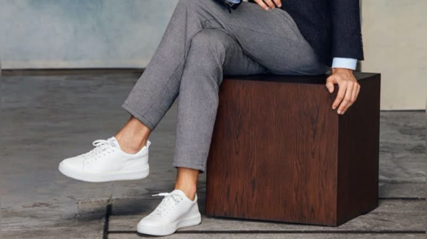 White sneakers: A mandatory pick for your vintage wardrobe
