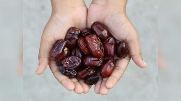 Thoory Dates