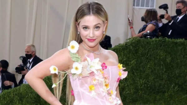 Lili Reinhart Images
