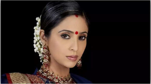 Ekta adjusting work hours for her