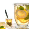 Green tea + lemon slices