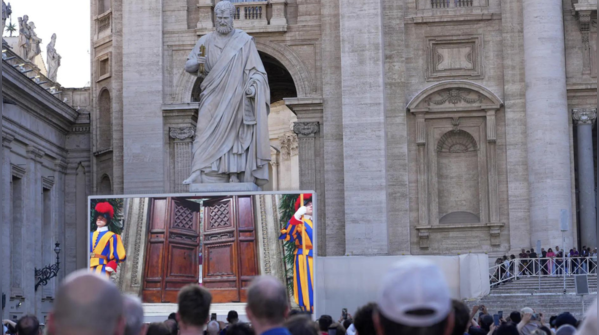 Broadcasting the conclave