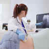 What are the symptoms of a kidney stone?