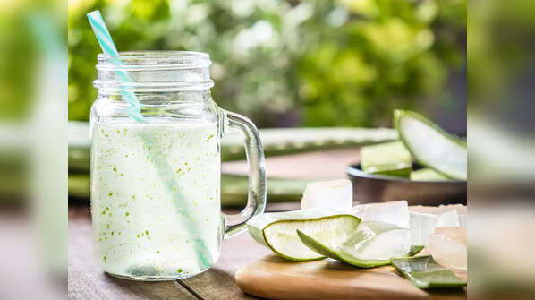 Aloe vera and mint water